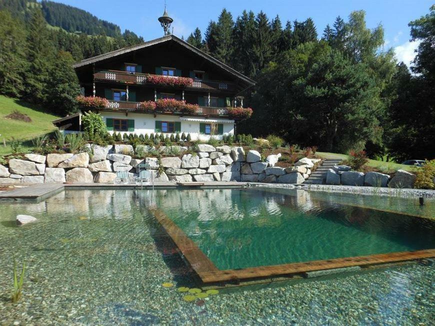 Haus Waldhof Apartment Brixen im Thale Ngoại thất bức ảnh